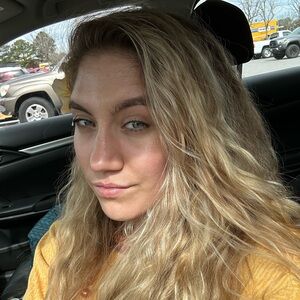 Meet your Posher, Cara